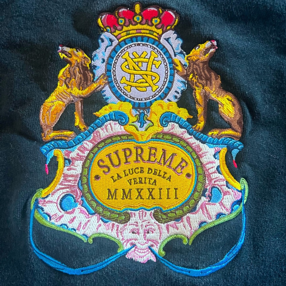 Supreme crest crewneck sweater